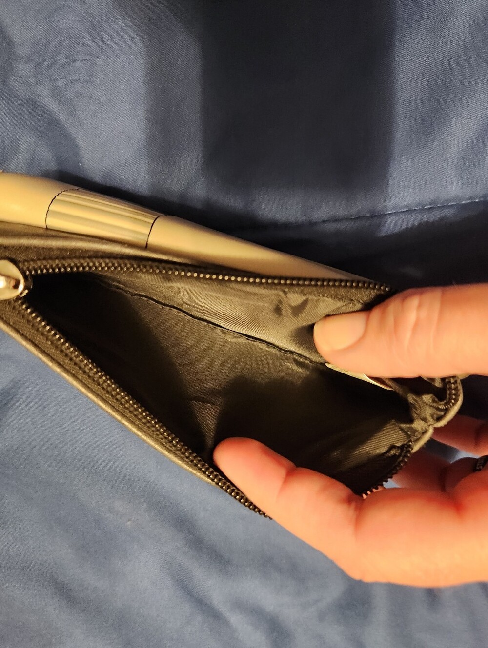 Nintendo Wallet - Picture 2 of 6